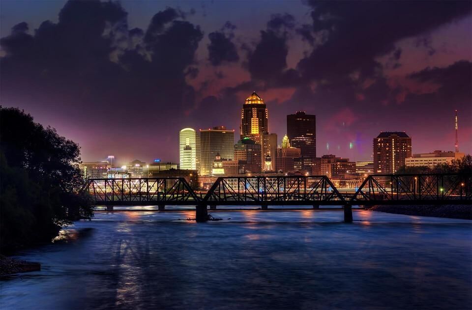 Iowa: Des Moines, Ottumwa, Oskaloosa